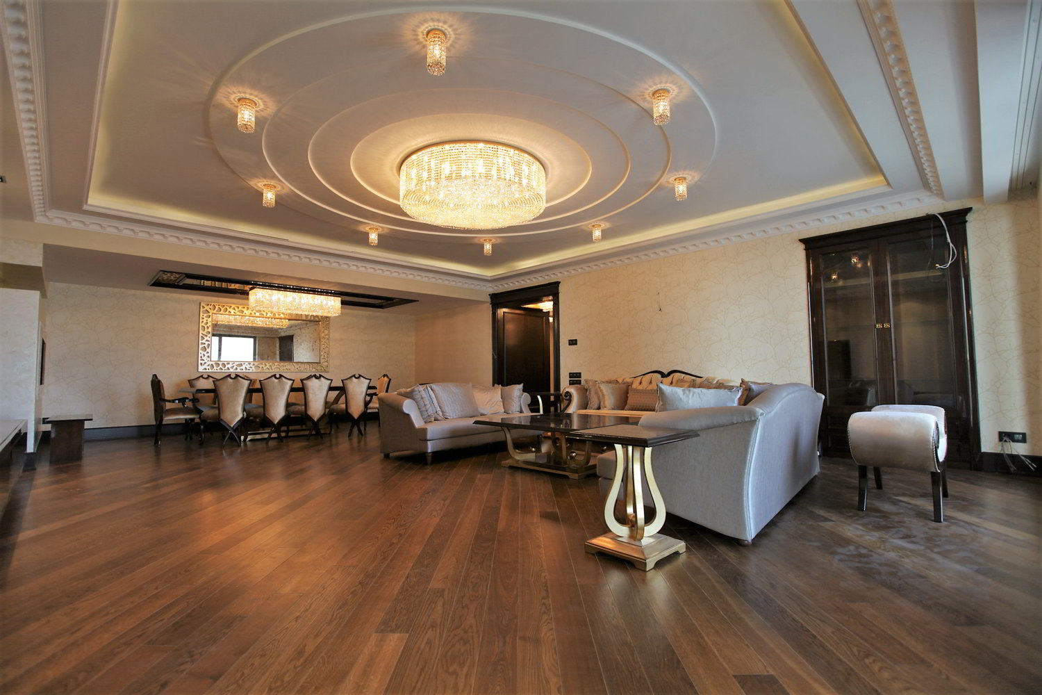 R Residence